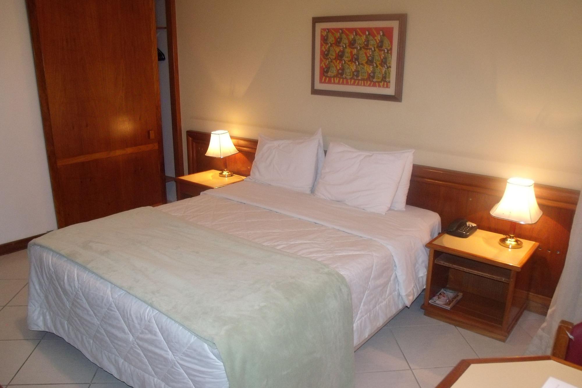 Hotel Continental Porto Alegre e Centro de Eventos Esterno foto
