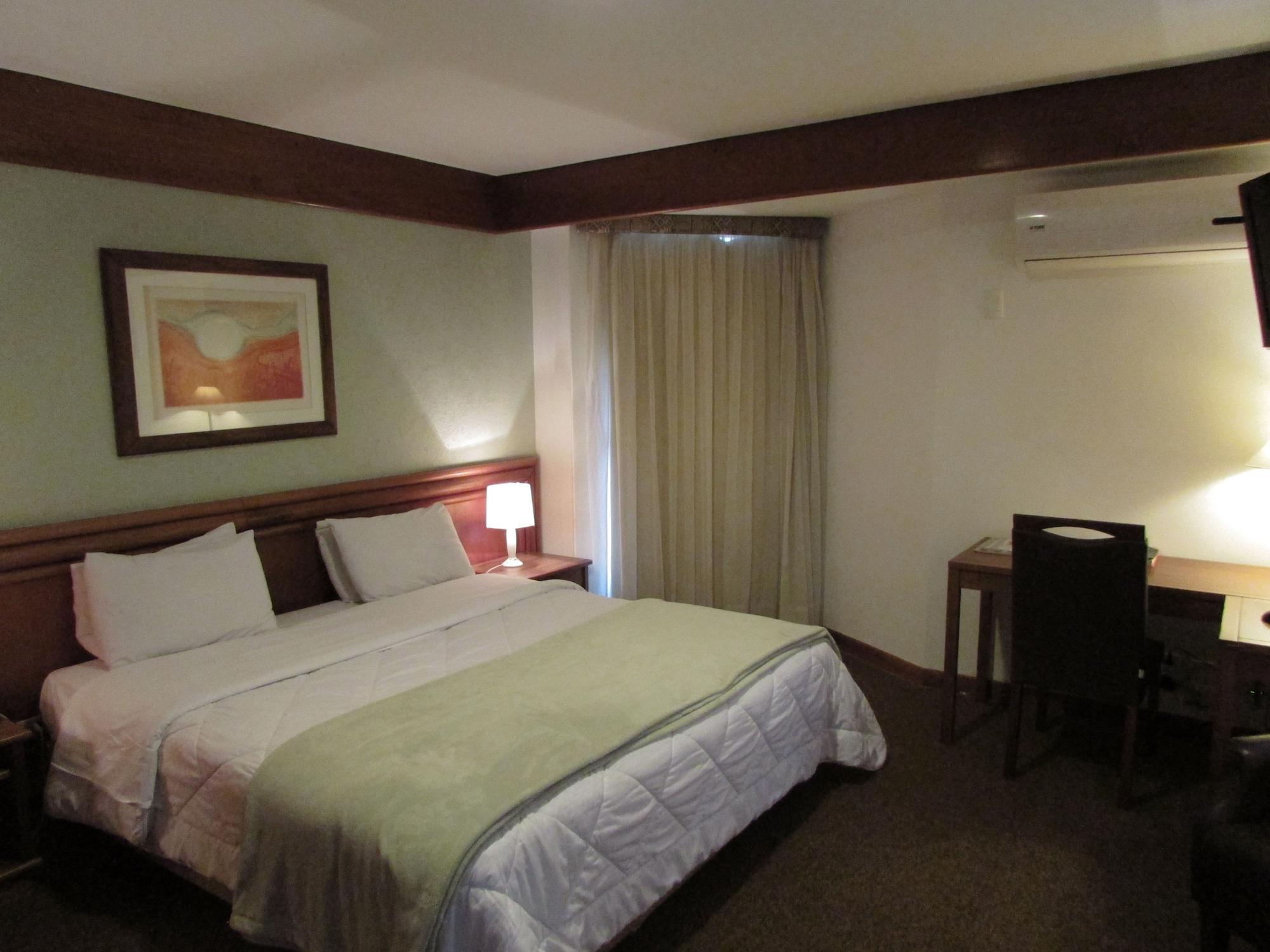 Hotel Continental Porto Alegre e Centro de Eventos Esterno foto