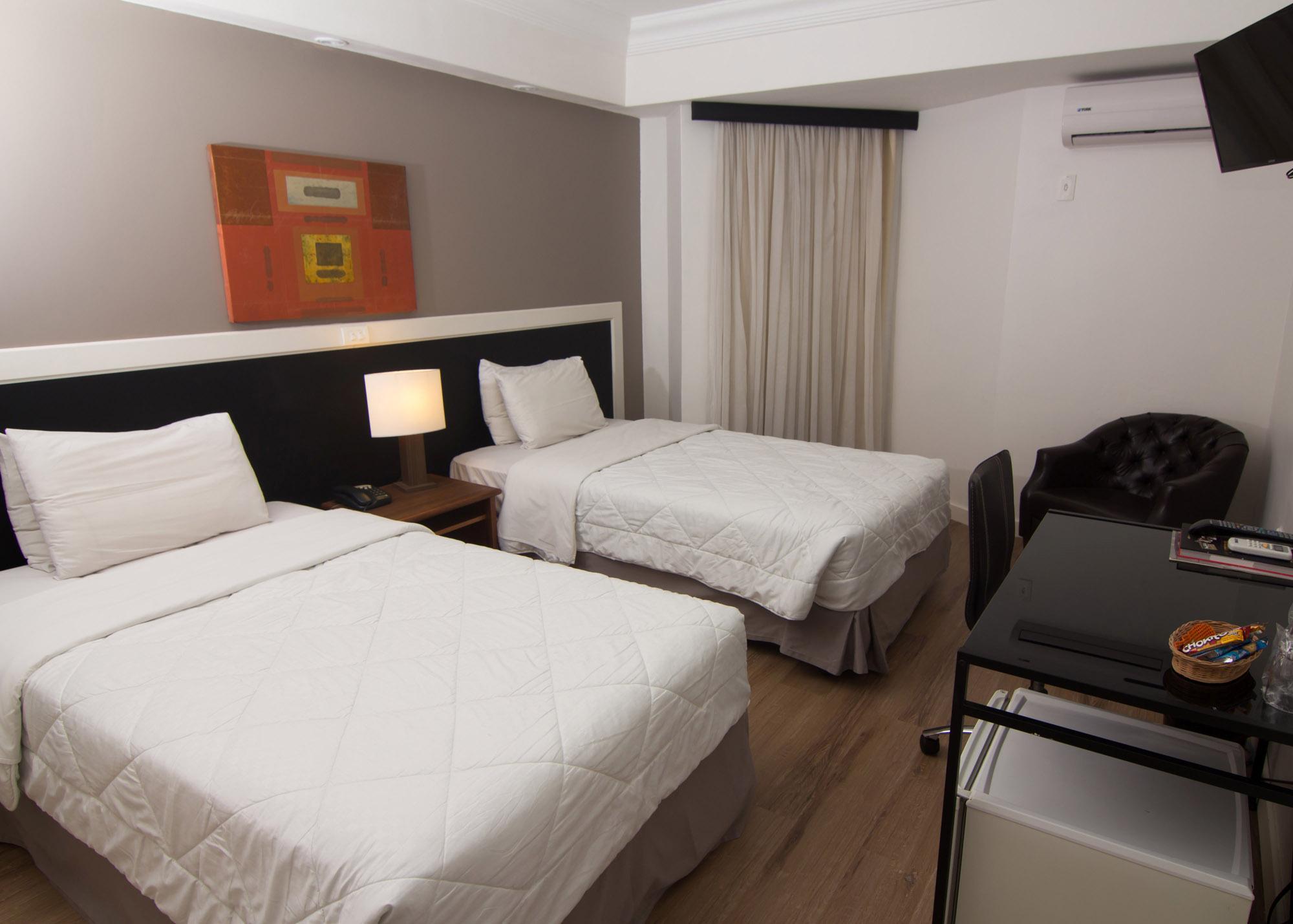 Hotel Continental Porto Alegre e Centro de Eventos Esterno foto