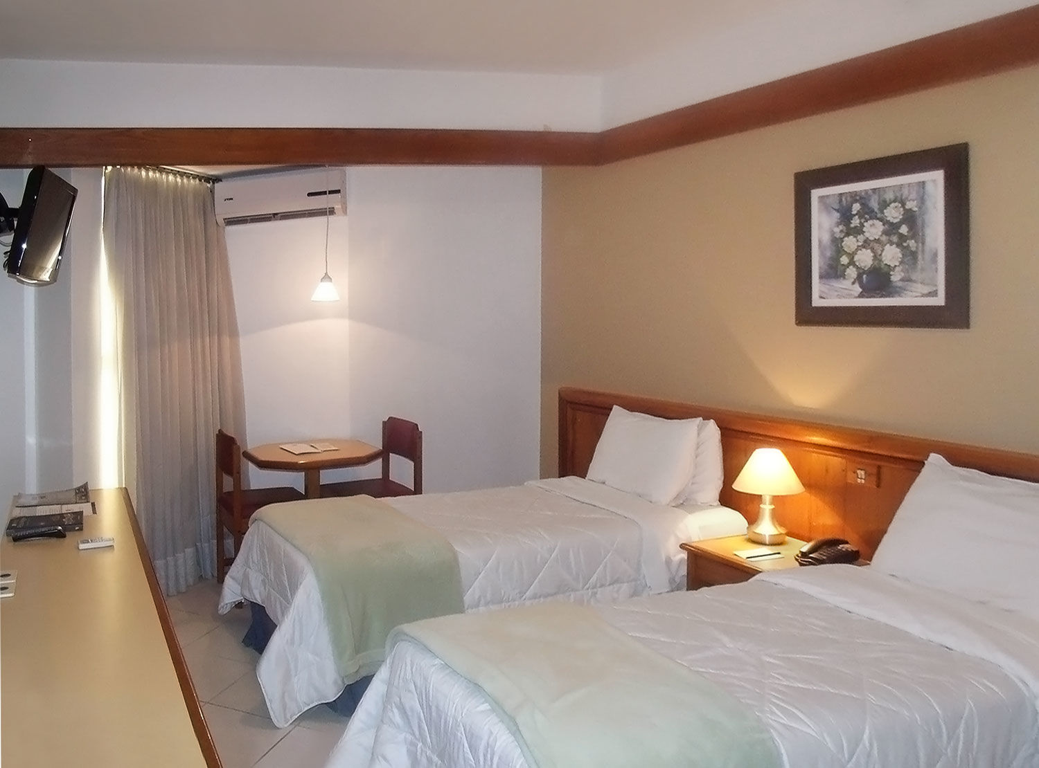 Hotel Continental Porto Alegre e Centro de Eventos Esterno foto
